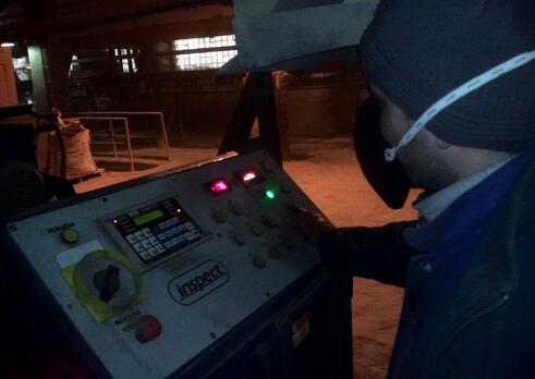 Operátor strojov na úpravu surovín a výrobu žiaruvzdorných materiálov